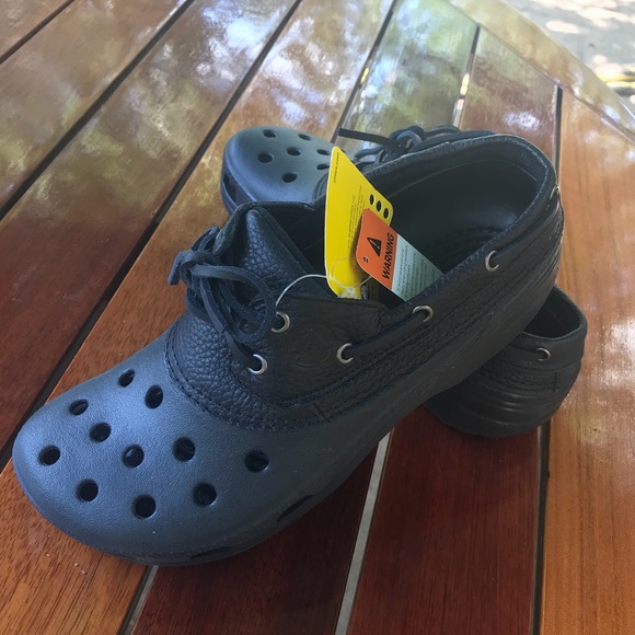 croc islander boat shoes